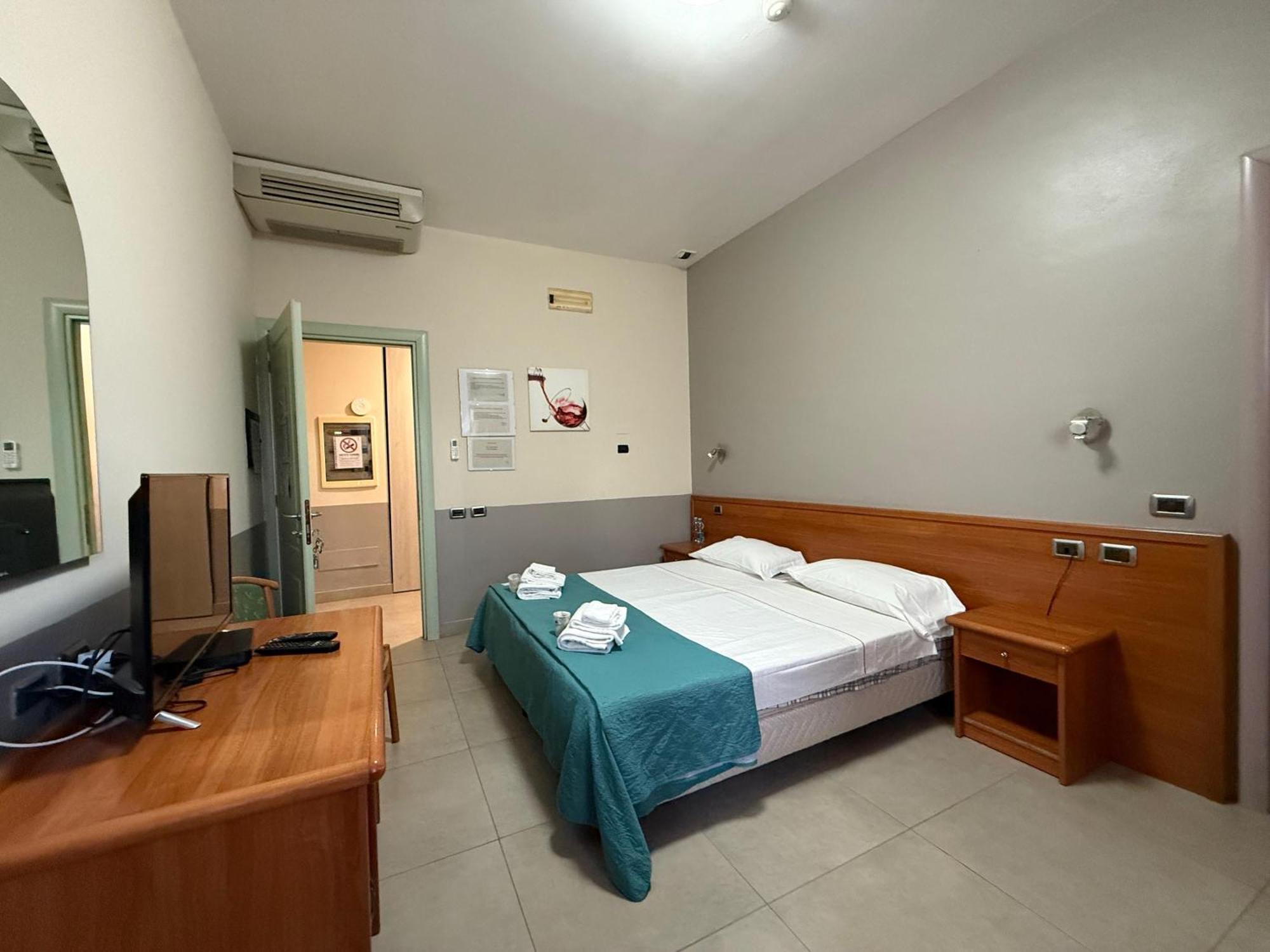 La Gritta Srl Hotel Кастел Сан Джовани Екстериор снимка